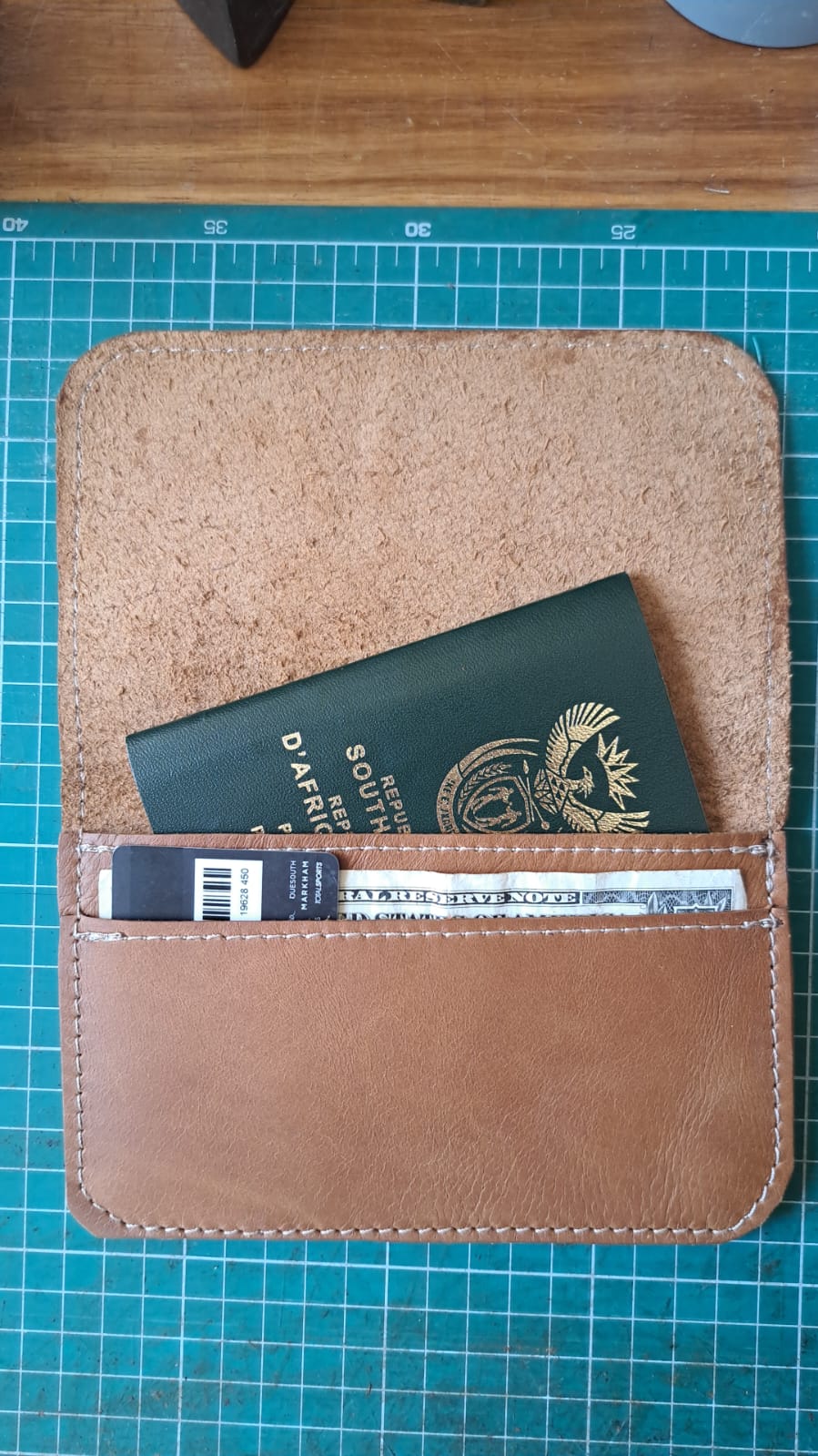 Osonjiva Passport Holder